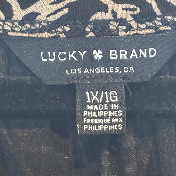 Lucky Brand Black & White Floral Boho Peasant Top – Women’s Plus 1X - Picture 6 of 9